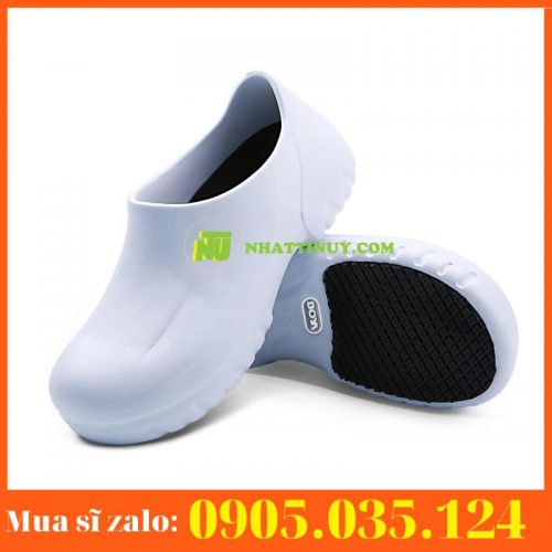 Giày bếp chống trơn trượt - màu trắng, giá rẻ phù hợp cho các đầu bếp khách sạn