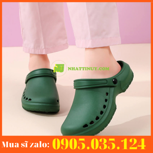 Giày y tá bác sĩ chống trượt