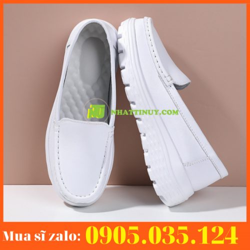 Giày y tế nữ chống trượt thoáng khi nhẹ nhàng khi làm việc