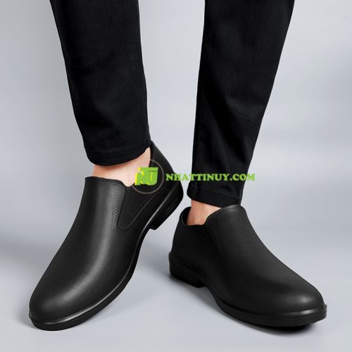 Giày bếp chống trượt WAKO cho nhà bếp căng tin khách sạn