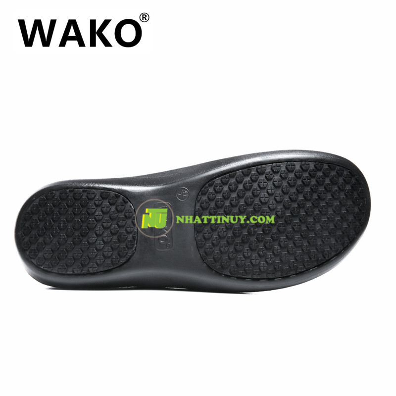 Giày đầu bếp đế cao su chống trượt WAKO