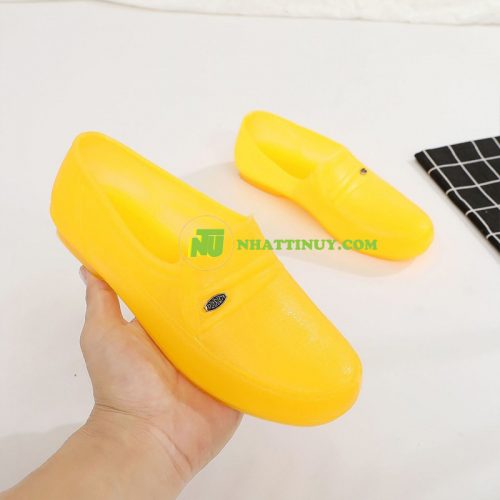 Giày nhựa đầu bếp chống thấm nước chống trượt